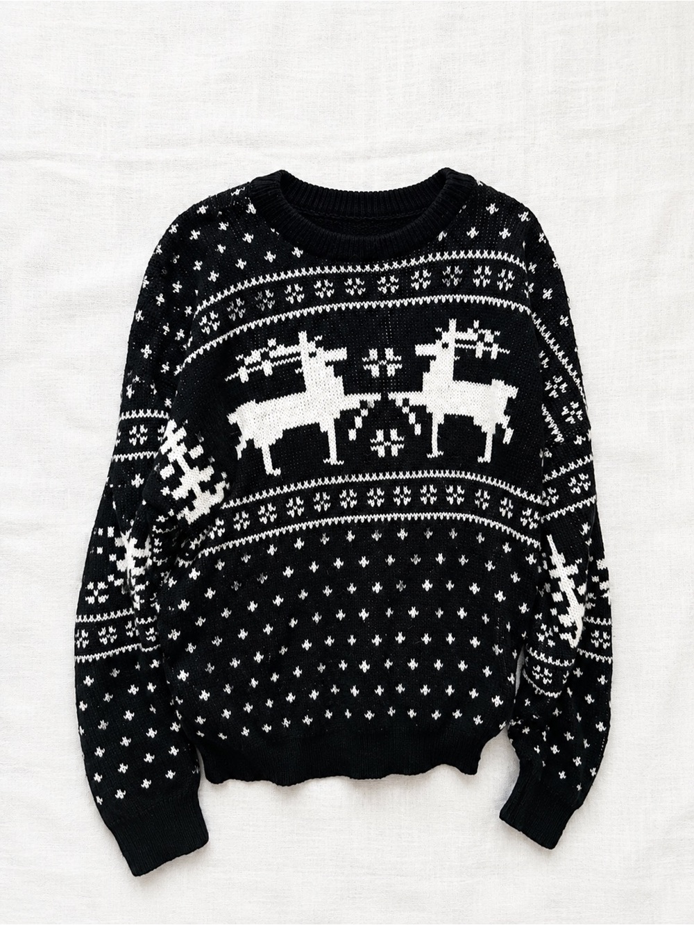 Vintage Sears Men’s Large Black White Reindeer Fair Isle Christmas Sweater